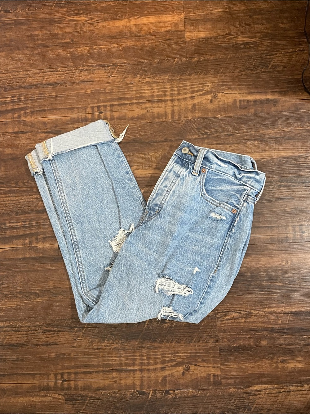 Old Navy High-Rise Straight Light Blue Distressed Women's Jeans